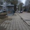Вот ХОРОШО видно,что новый павильон,"сожрал ПОЛОВИНУ ❗❗❗ тротуара...