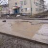 По данным ямам легковые автомобиле не могут передвигаться не повредив подвеску, колеса, днище авто и тд.
